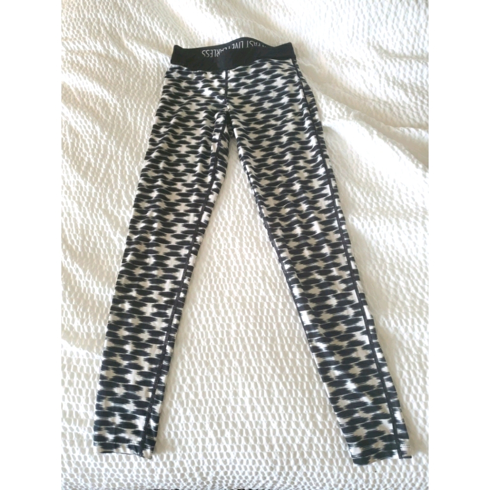 Nike workout leggings